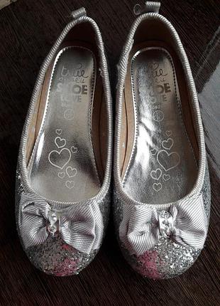 Серебристые туфельки на праздник