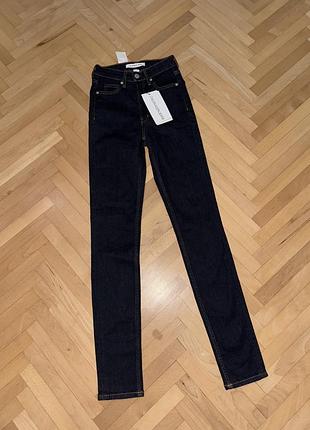 Джинси calvin klein w25, l32 xs, 34