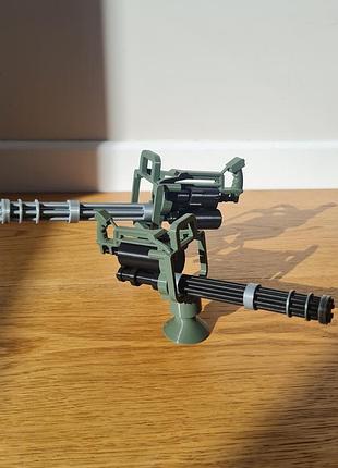 Minigun          . 7