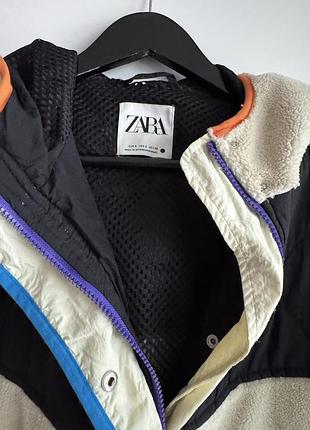 Весняно- зимова стильна куртка від zara