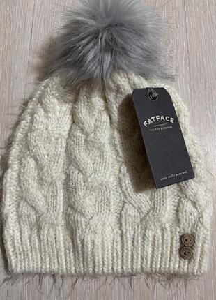 Шапка в наявності 26.