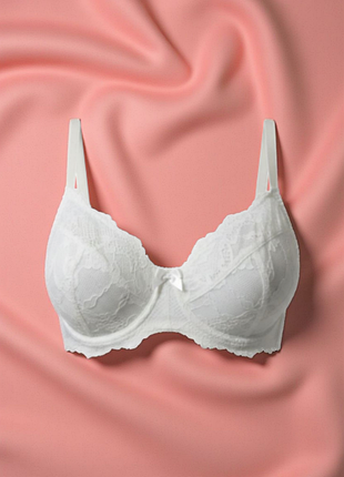 Кружевной бюстгальтер кремового цвета 75c