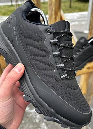 Зимние термо кроссовки