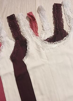 Женская майка в рубчик с кружевом esmara