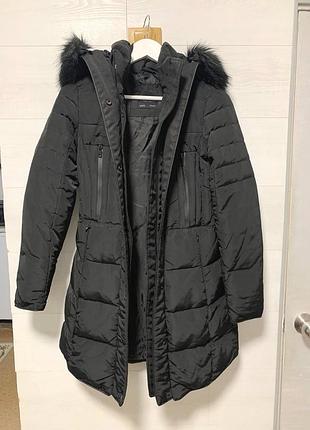 Чорний пуховик zara натуральний пух оригінал