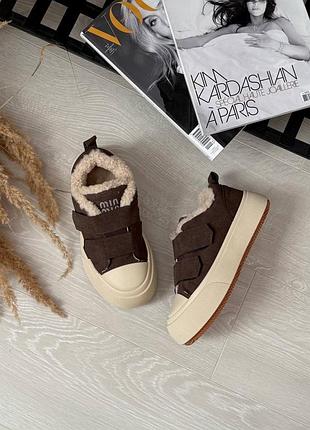 Накладной платеж ❤ зимние шоколадные замшевые автоледи ультра короткие угги на липучках утепленные мехом тедди