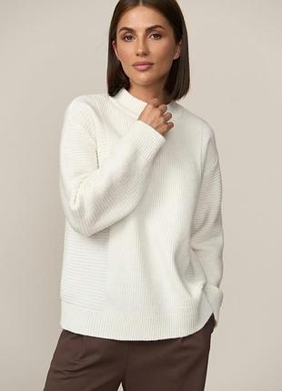 Джемпер женский базовый однотонный из шерсти мериноса, цвет белый. модель 2834 trikobakh