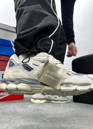 Кросівки чоловічі asics gel-nyc beige grey gore-tex