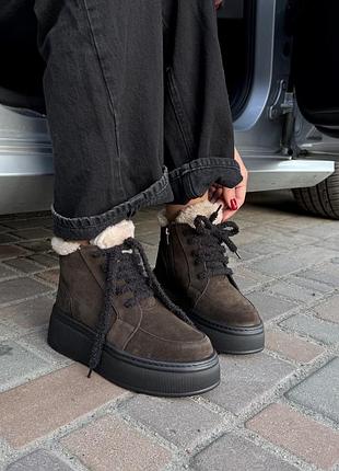 Високі кросівки зимові жіночі з натуральної замші коричневі