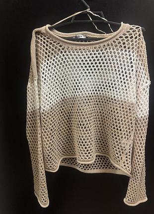 Стильный сетчатый свитер