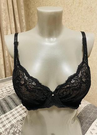 Бюстгальтер