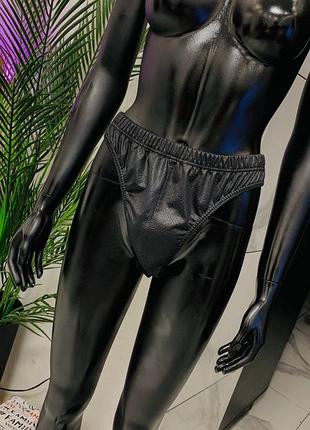 Мужские стринги черные кожаный эффект | эротическое белье танга гей-стайл | сексуальное нижнее белье с текстурой