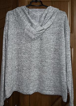 Сіра кофтинка жіноча 2