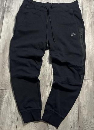 Спортивні штани nike tech fleece