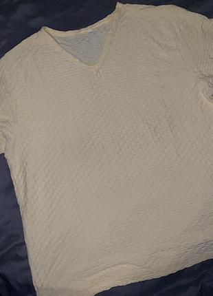 Футболка жіноча