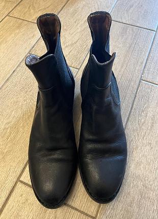 Шкіряні черевики