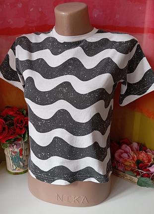 Футболка женская.