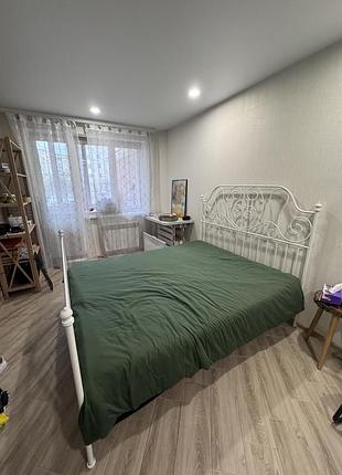 Стильне ліжко leirvik від ikea 2