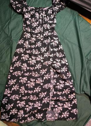 Платье длинное с разрезом