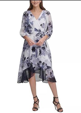 Сукня з квітковим принтом