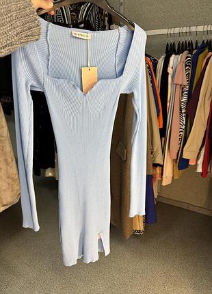 Сукня коротка