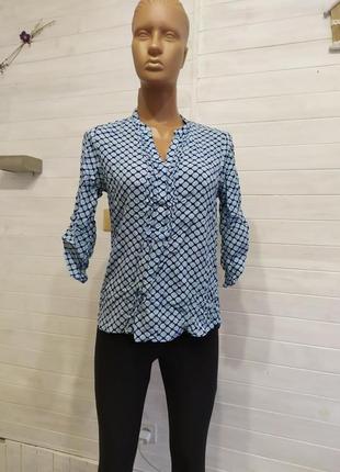 Миленькая блуза рубашкой из вискозы