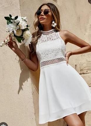 Белое молочное нарядное женское кружевное платье с-м