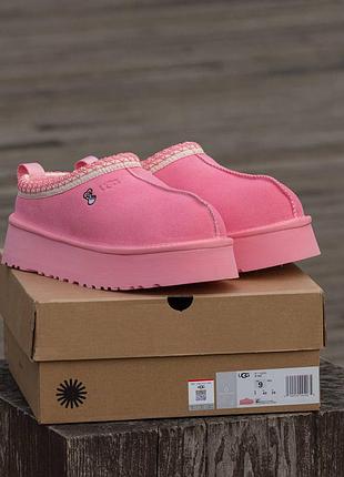 Ugg tasman platform love pink