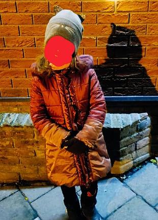 Продам зимнее пальто/куртку на 5-5 лет