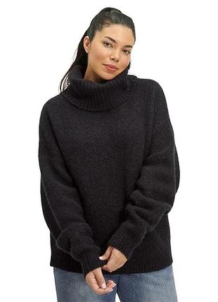 Стильний светр з вовною