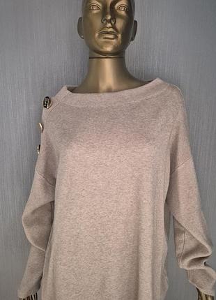 Кофта с пуговицами