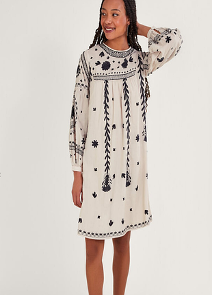 Сукня жіноча