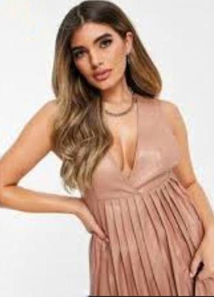 Красива бежева сукня плісе з еко шкіри