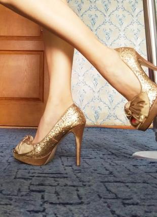 Туфли золотые в блёстках dorothy perkins (великобритания) 37 р.10 фото