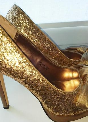 Туфли золотые в блёстках dorothy perkins (великобритания) 37 р.2 фото