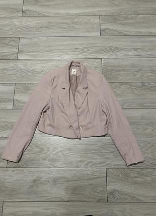 Жіночий укорочений піджак