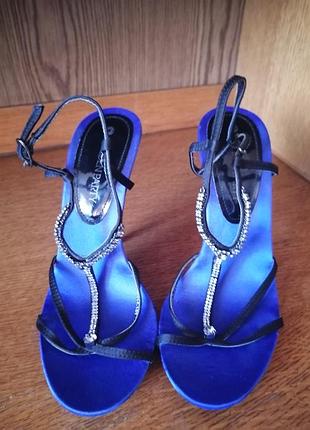 Босоножки на высоком каблуке, golden party