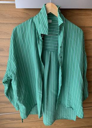 Шикарна блуза довжина 74 см 63 см ширина вільного стилю плечі 45-50 зі спуском3 фото
