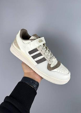 Кроссовки adidas forum low beige brown распродаж sale