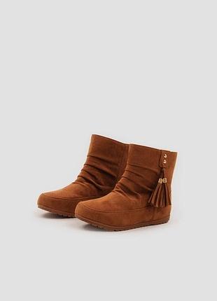 Зимові черевики жіночі