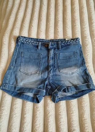 Шорты джинсовые