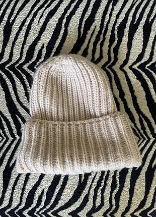 Шапка тепла жіноча