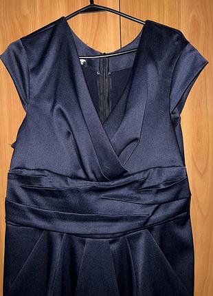 Сукня атласна