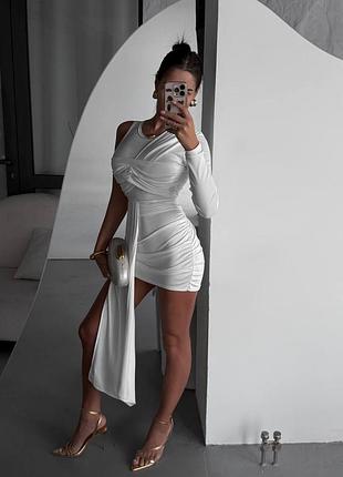 Платье с драпировкой