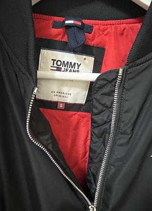 Бомбер tommy 3