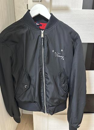 Бомбер tommy