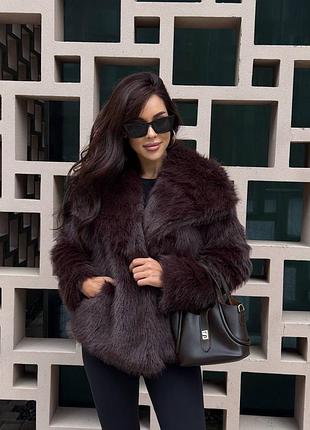 Жіноча коротка шубка з еко-хутра