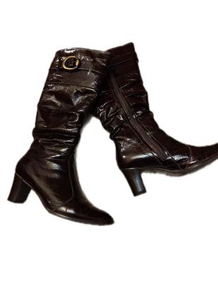 Женские зимние сапоги кожа