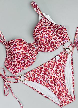 Роздільний купальник в анімалістичний принт від hunkemoller