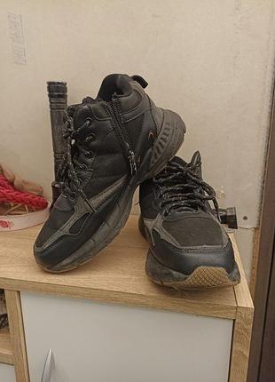 Зимние кроссовки-чебитки 39 размера